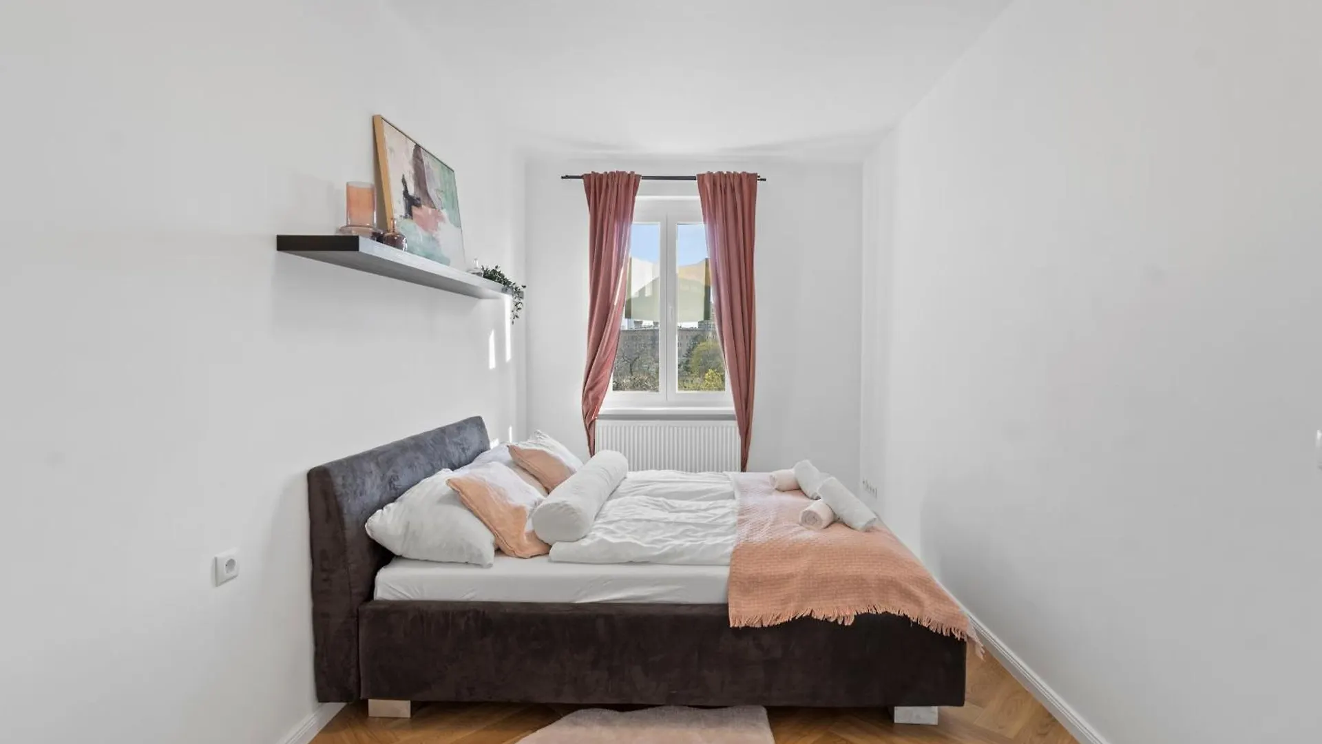 Apartment Feelhome-Balkon-Zentrum-6 Gaeste-Wifi-Smart Tv Vienna